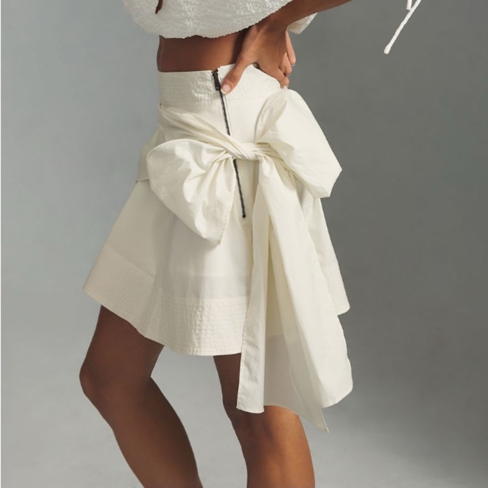 FARM Rio Cream Mini Skirt / NWT - Picture 2 of 6